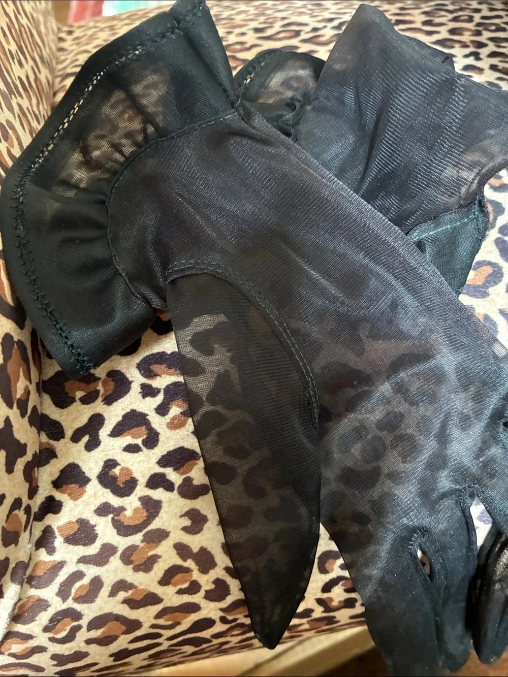 50’s Vintage Black Sheer Gloves